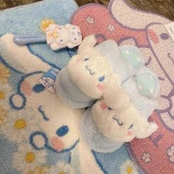 EverythingCuteClub Sanrio Carpet Cinnamorolls Daisy