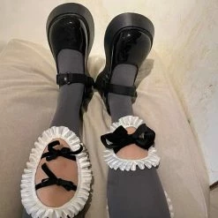 EverythingCuteClub Round Hollow Out Tight Socks Ribbon