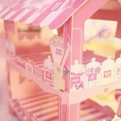 EverythingCuteClub Girly Desk Organizer Doll Display Collection Showcase