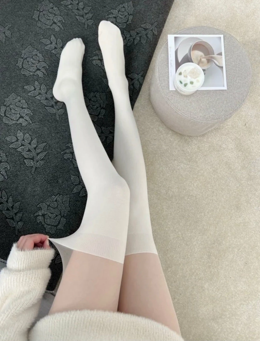 EverythingCuteClub Splicing White Pantyhose Stocking 3 EverythingCuteClub Splicing White Pantyhose Stocking